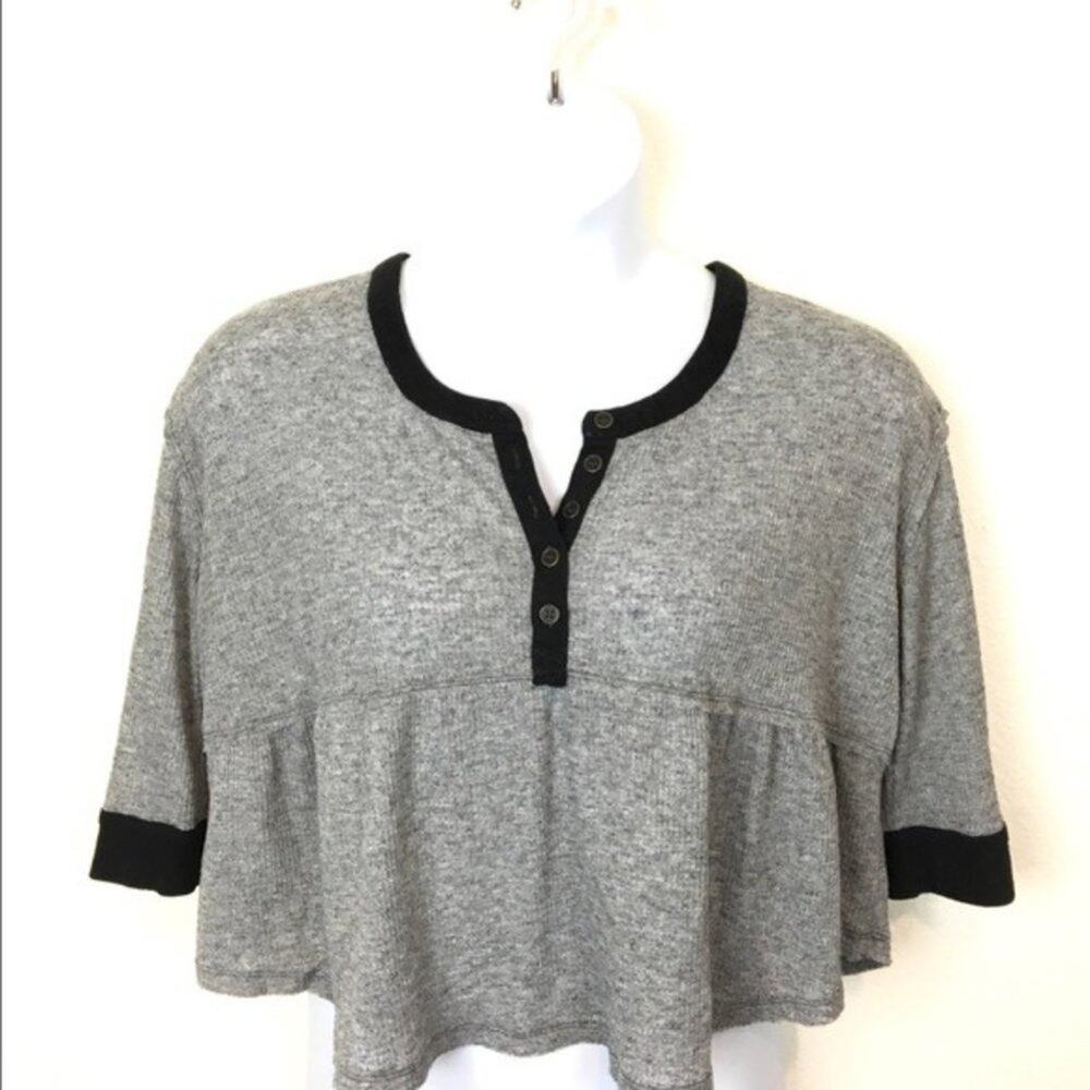 Free People Knit Top We the Free Med Thermal Knit Baby Doll Crop Top Gray Black